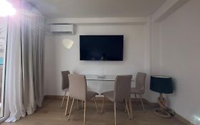 Antonio Apartments